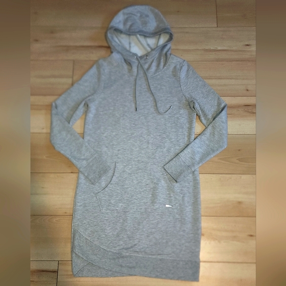 REITMAN'S Hyba Hoodie Dress - Picture 1 of 4